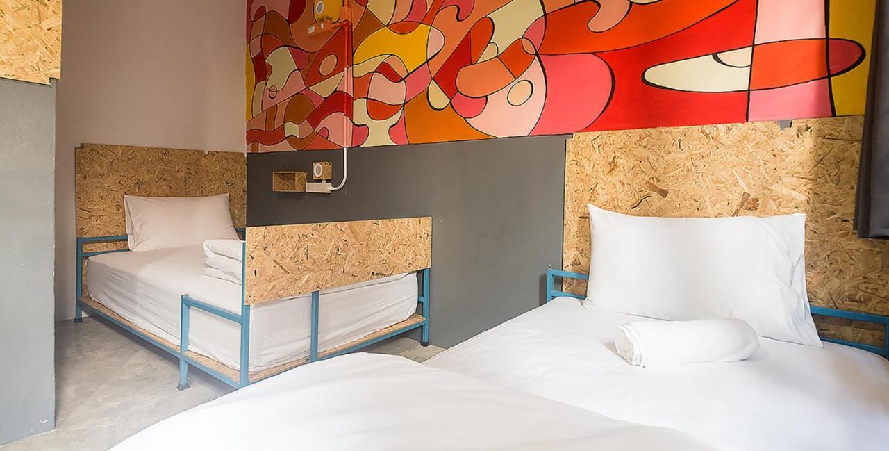 Bed Hostel Phuket Kültér fotó
